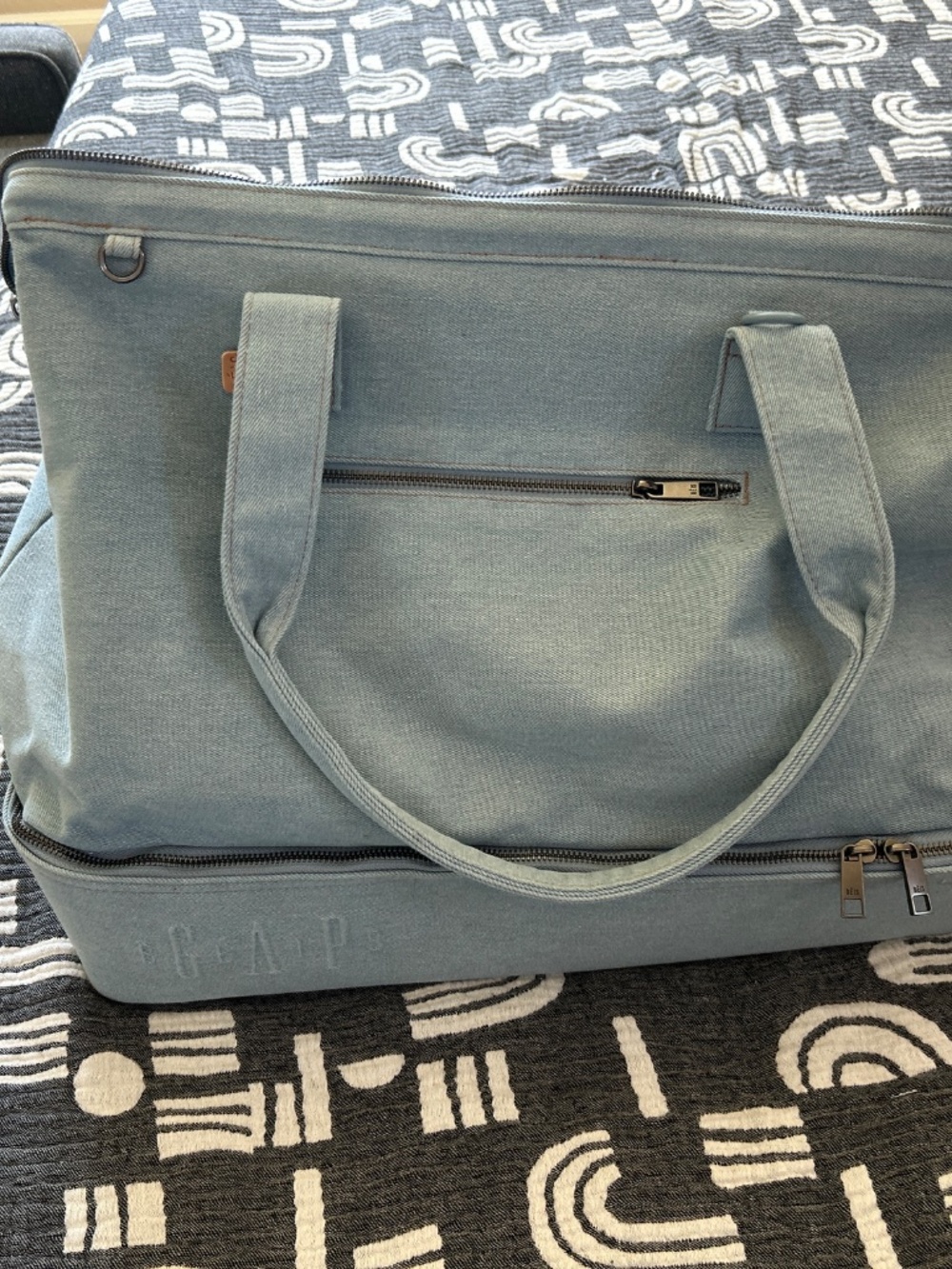 Beis x GAP Weekender Tote - Picture 11 of 11